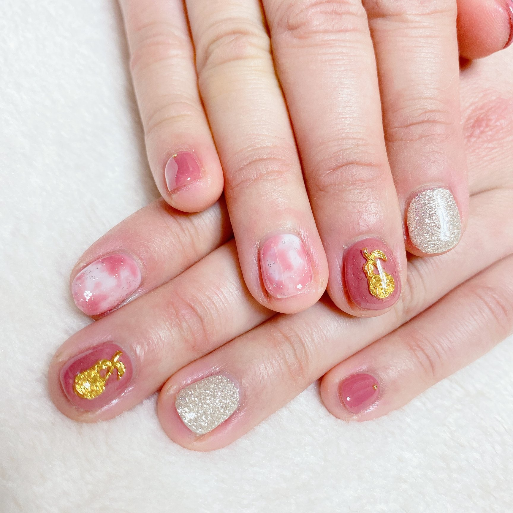 Gel nail art